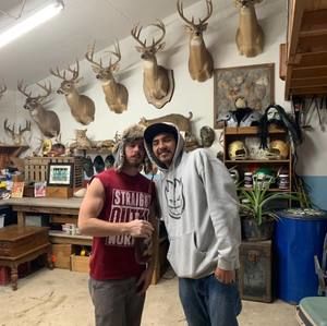 Meet your Posher, Hunter